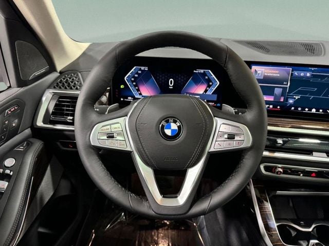 2026 BMW X7 40i - Photo 15