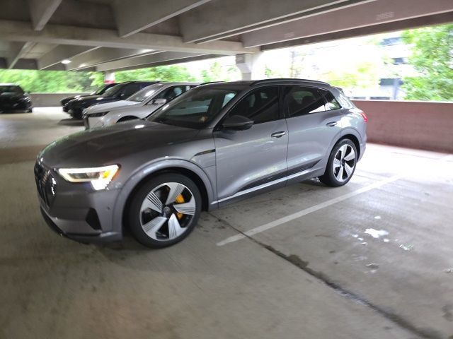 Used 2022 Audi e-tron Premium Plus with VIN WA1LAAGE4NB008531 for sale in Creve Coeur, MO