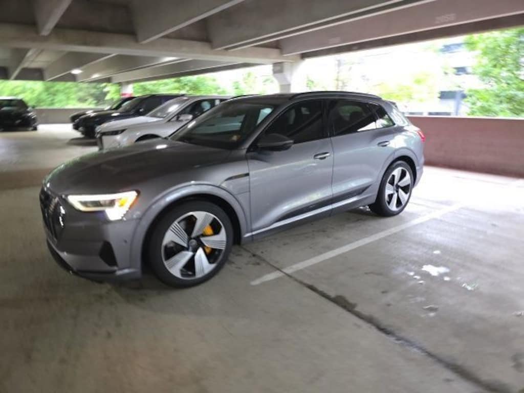 Used 2022 Audi e-tron Premium SUV
