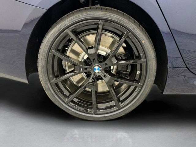 2026 BMW 8 Series 840i - Photo 9