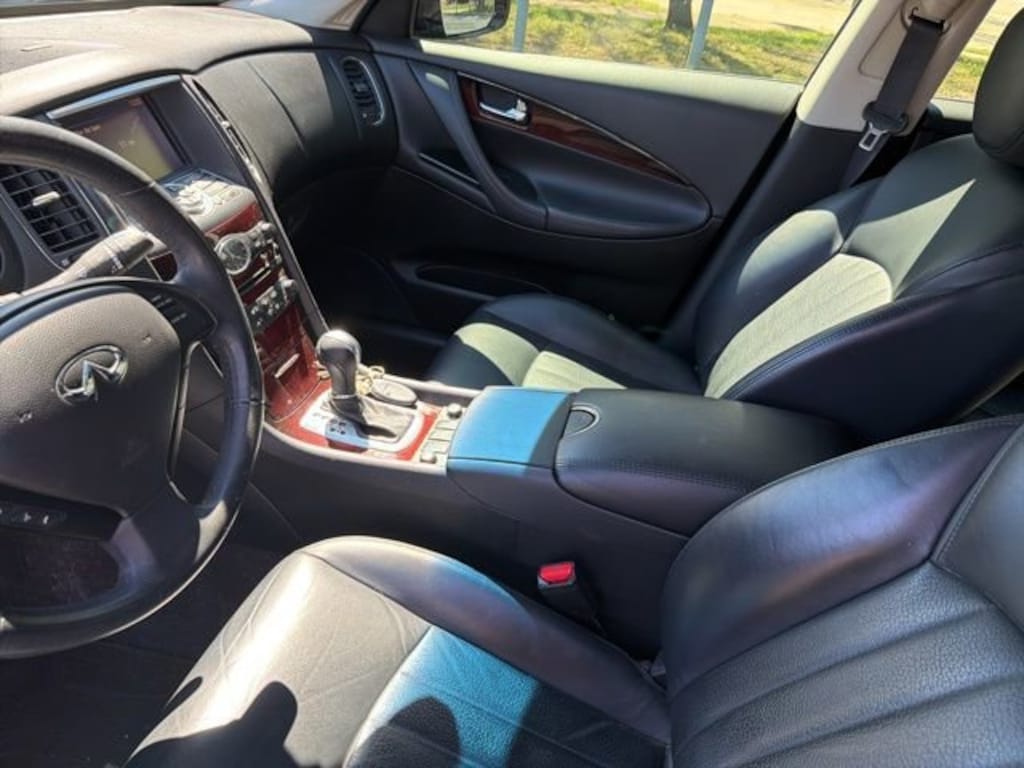 Used 2016 INFINITI QX50 3.7 with Premium Plus Package SUV