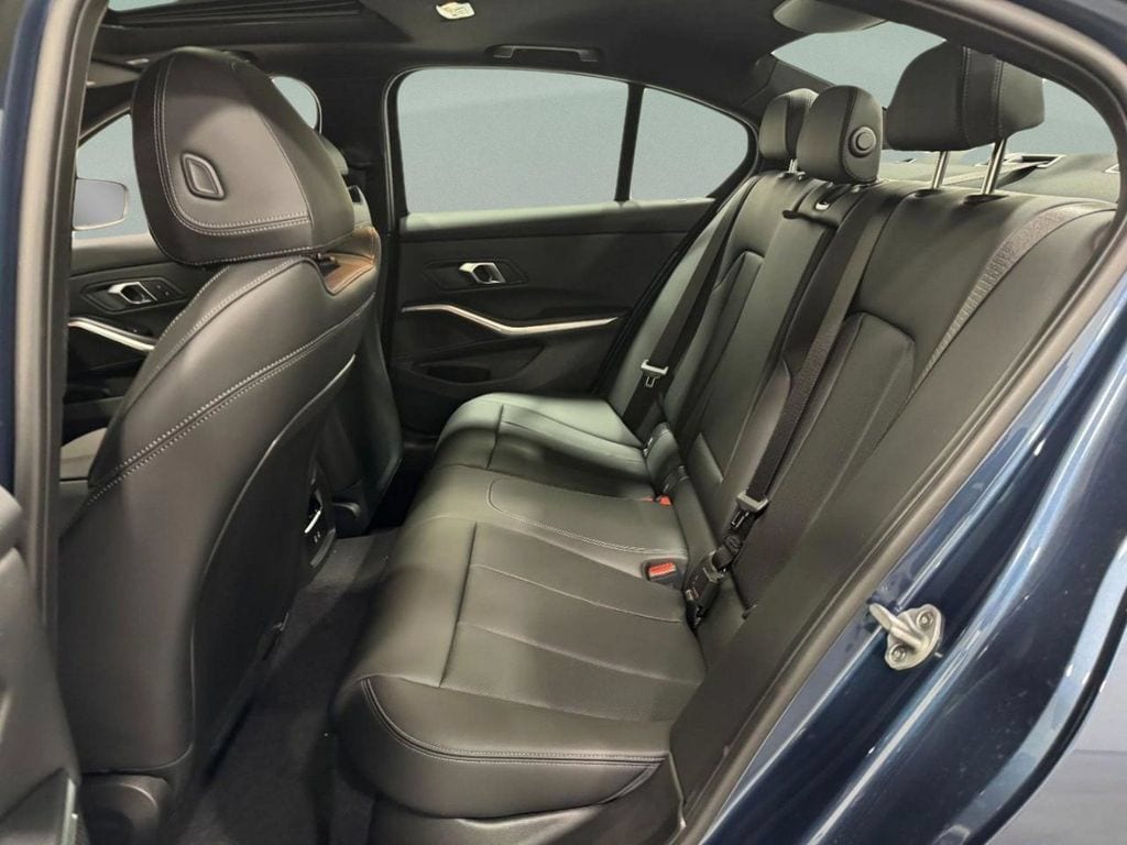 2026 BMW 3 Series 330i - Photo 10