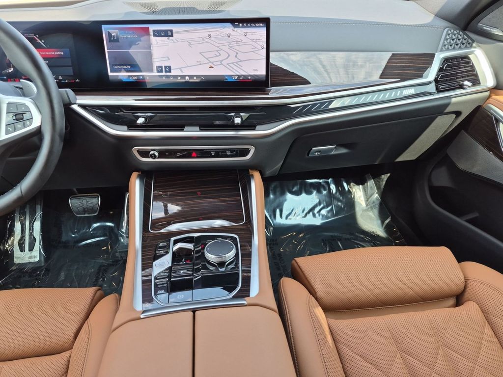 2026 BMW X6 M60i - Photo 13