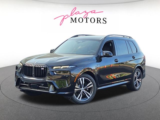 2026 BMW X7 M60i's photo