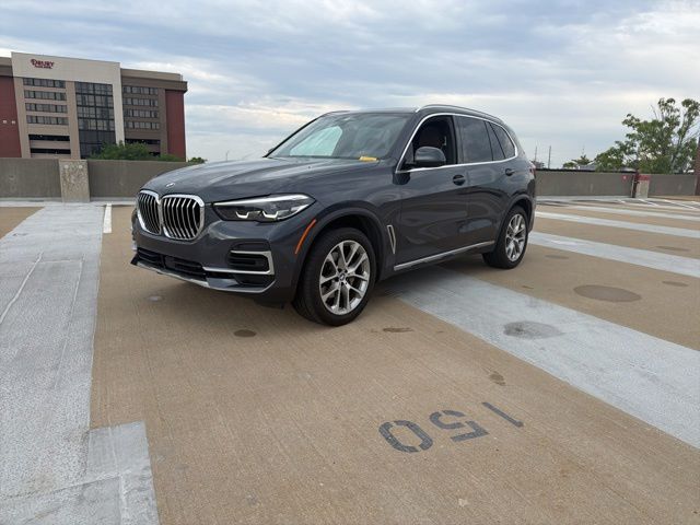 2022 BMW X5 xDrive40i's photo