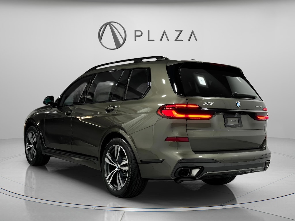 New 2026 BMW X7 xDrive40i SUV