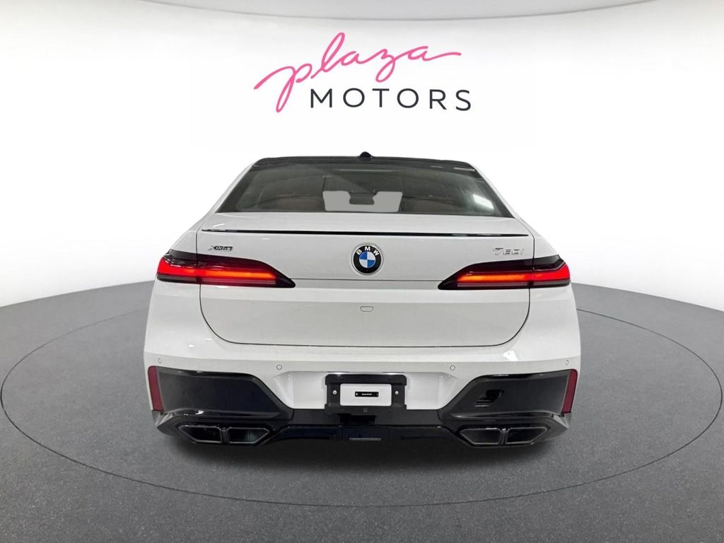 New 2026 BMW 760i xDrive Sedan