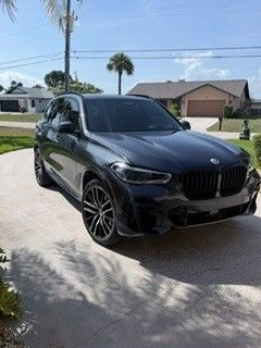 2022 BMW X5 M50i's photo