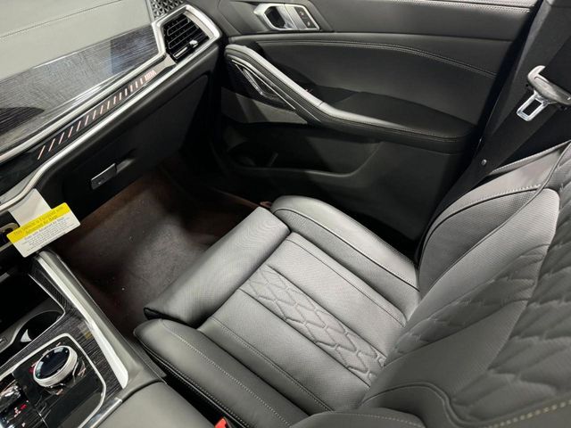 2026 BMW X6 M60i - Photo 18