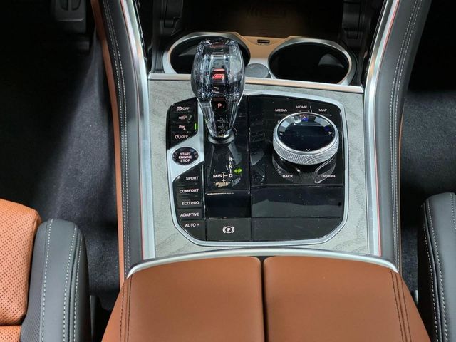 2026 BMW 8 Series 840i - Photo 17