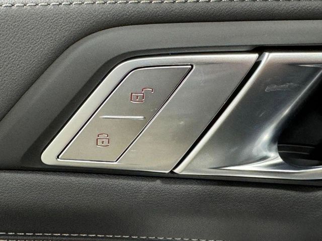 2026 BMW X7 40i - Photo 28