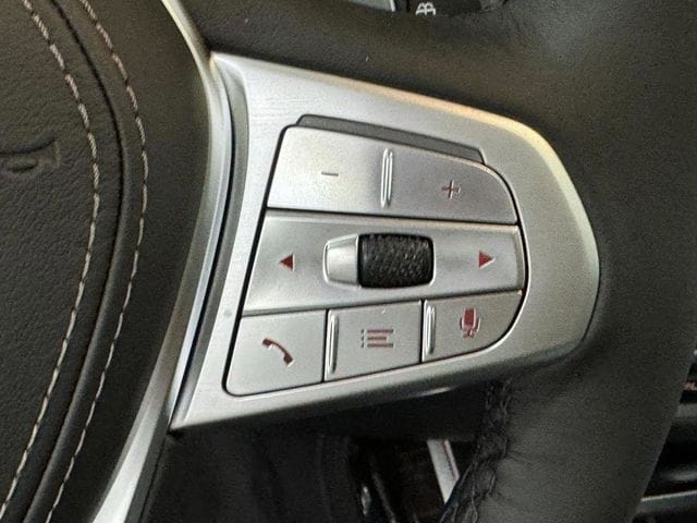 2026 BMW X7 40i - Photo 18