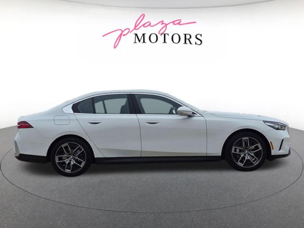 Certified 2026 BMW 530i xDrive Sedan