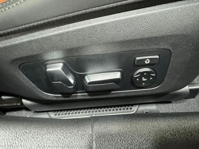 2026 BMW 8 Series 840i - Photo 21