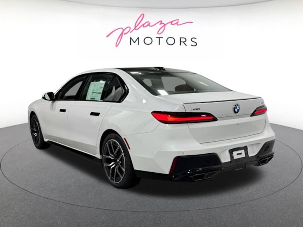 New 2026 BMW 760i xDrive Sedan