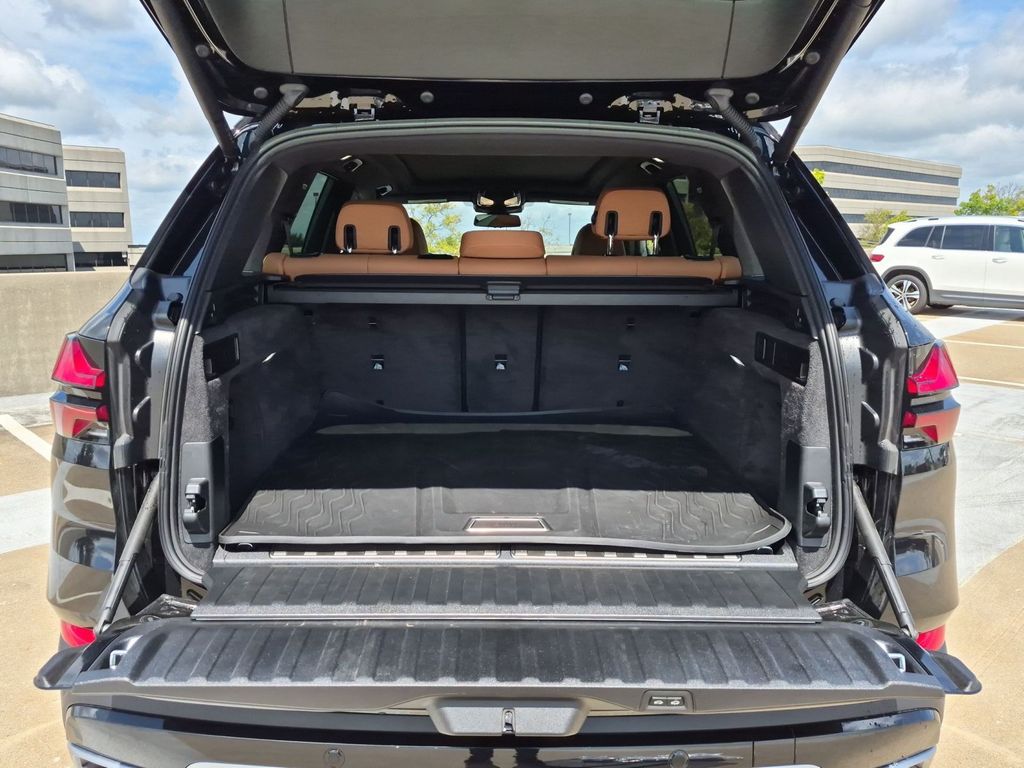 2026 BMW X5 50e - Photo 22