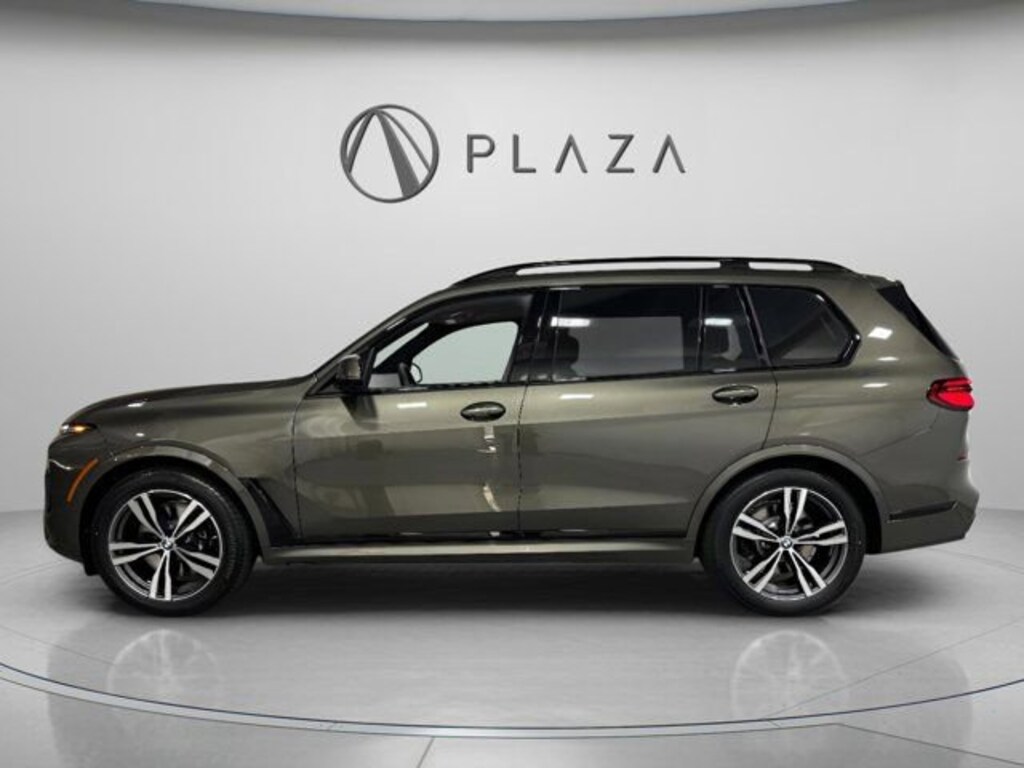 New 2026 BMW X7 xDrive40i SUV