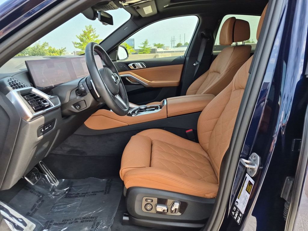 2026 BMW X6 M60i - Photo 9