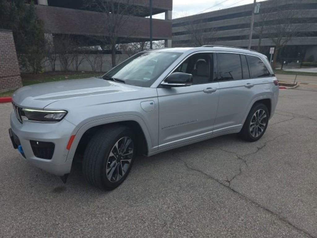 Used 2022 Jeep Grand Cherokee 4xe Overland SUV