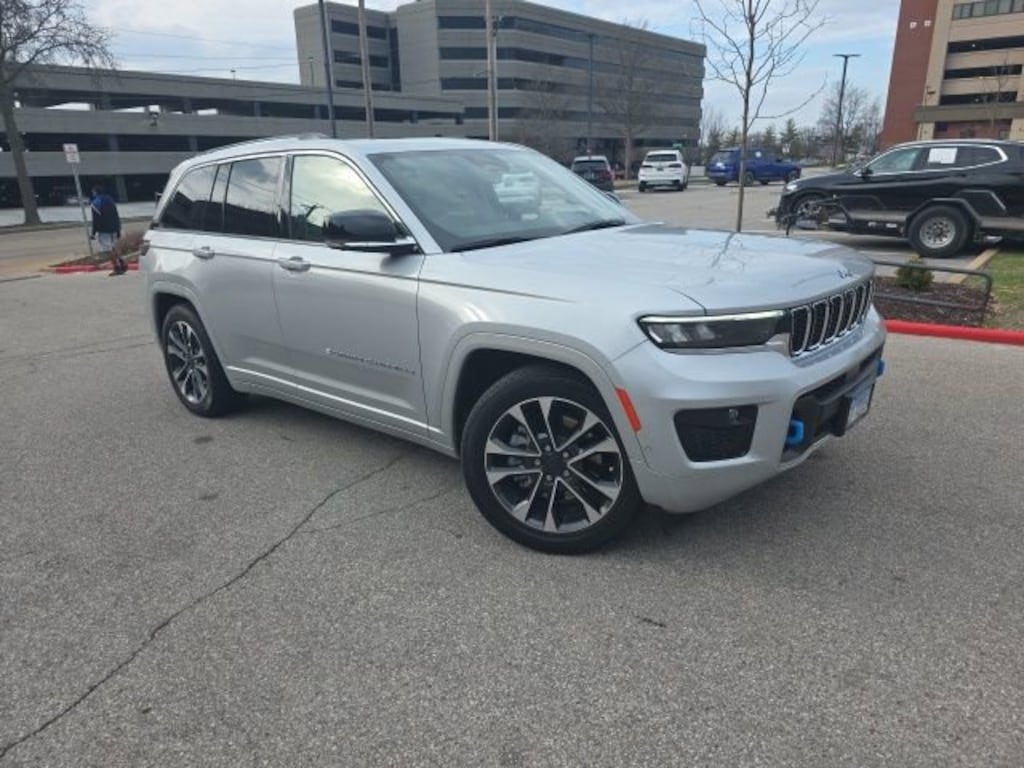 Used 2022 Jeep Grand Cherokee 4xe Overland SUV