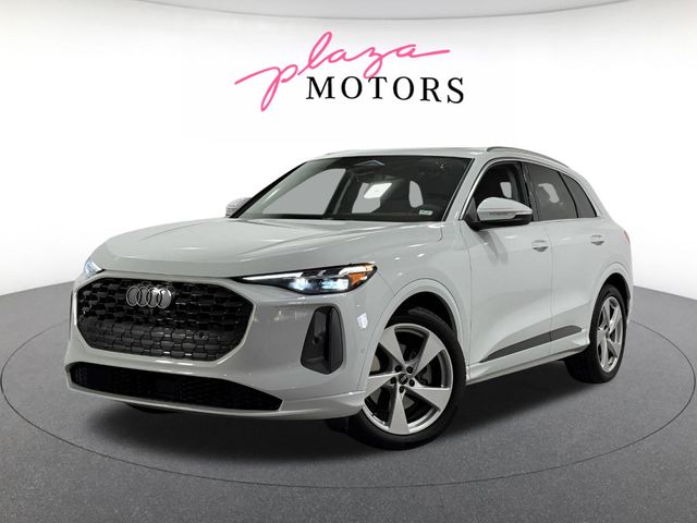 2025 Audi Q5 40 Prestige's photo