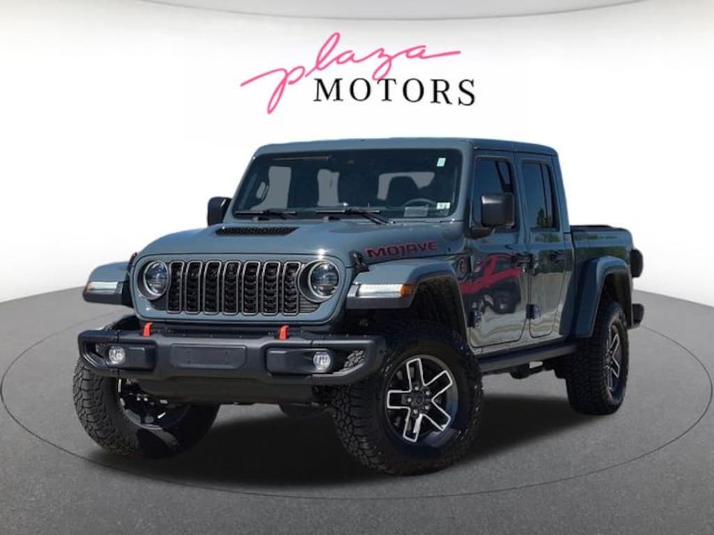Used 2025 Jeep Gladiator Mojave Truck Crew Cab