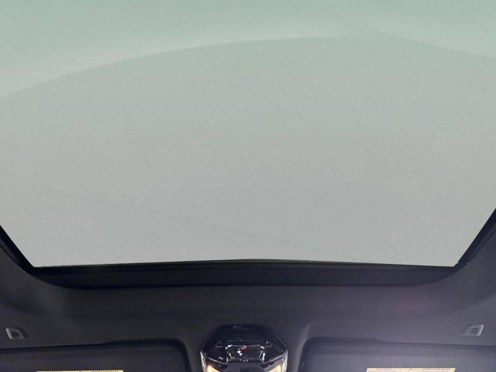 2026 BMW 7 Series 750e - Photo 23