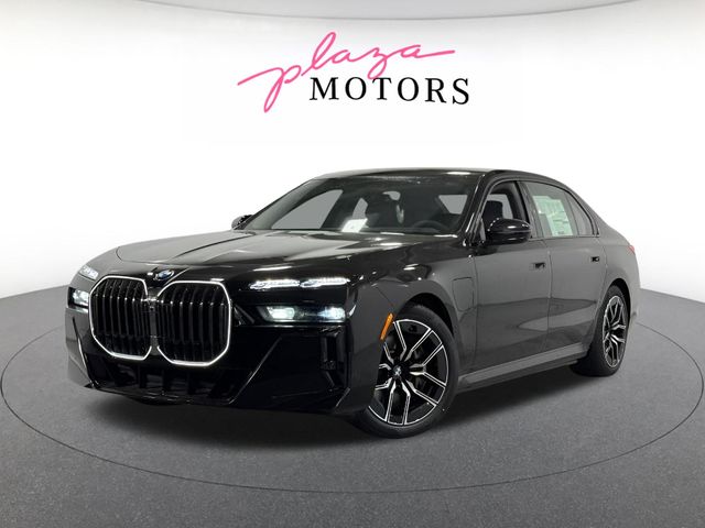 2026 BMW 7 Series 750e xDrive Sedan's photo