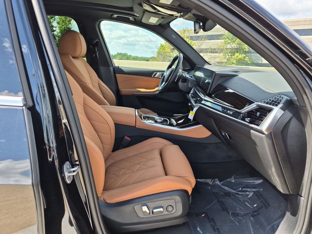 2026 BMW X5 50e - Photo 21