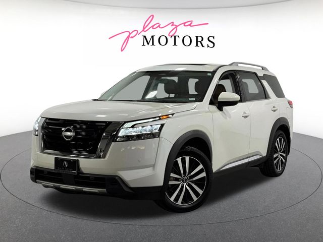 2023 Nissan Pathfinder Platinum 4WD's photo