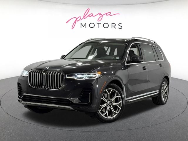 2022 BMW X7 xDrive40i's photo