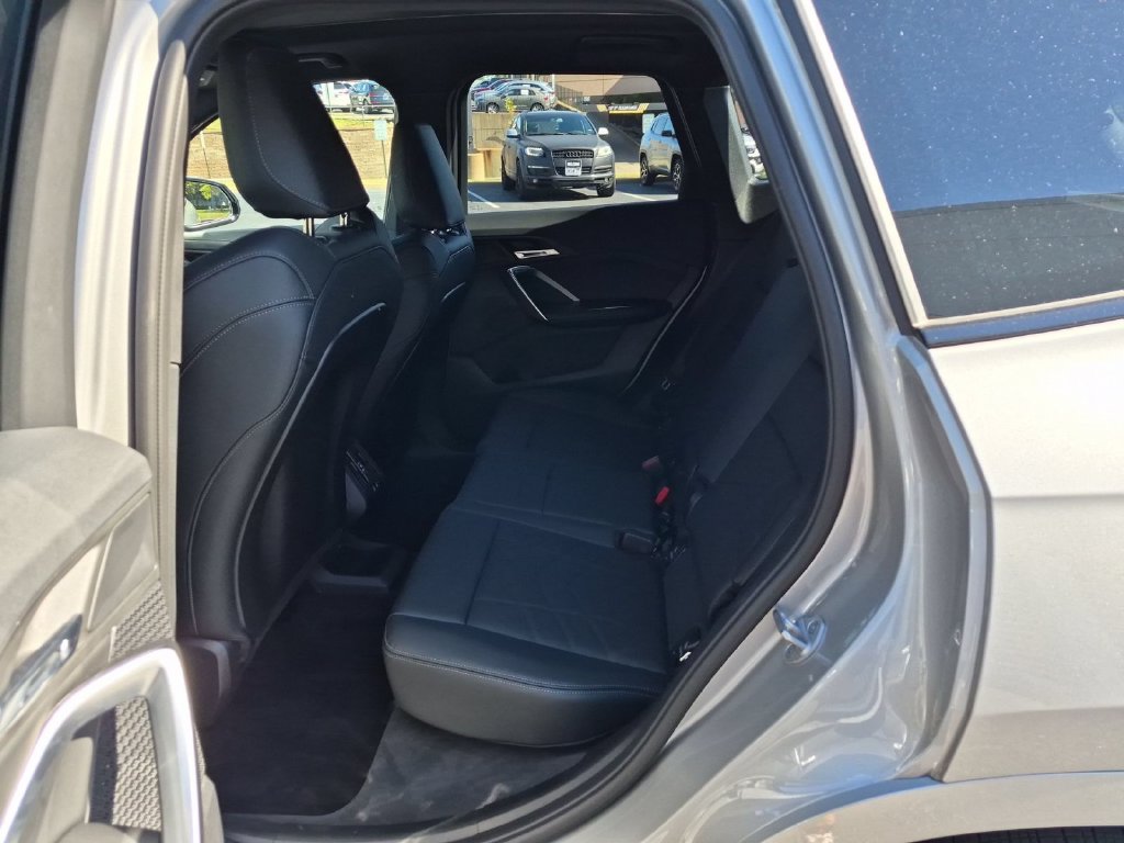 2026 BMW X1 28i - Photo 10