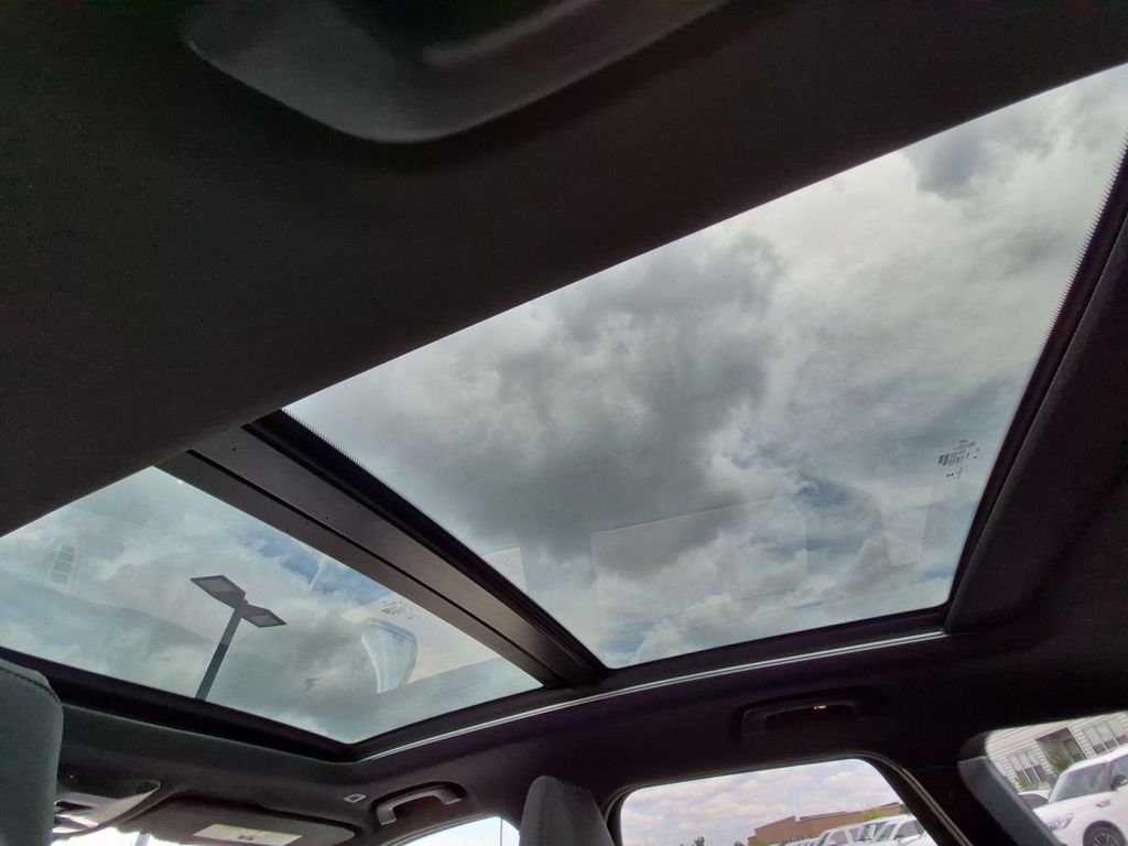2026 BMW X1 28i - Photo 17