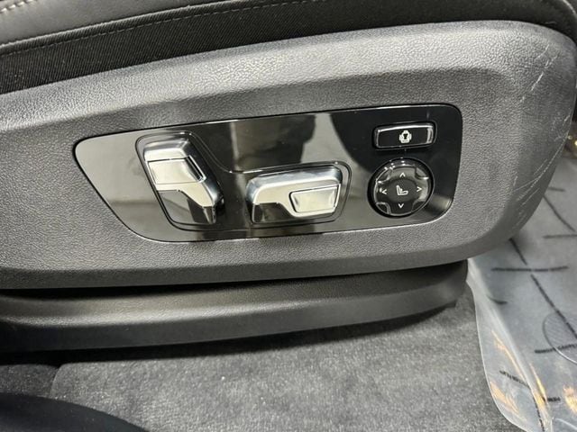 2026 BMW X7 40i - Photo 21