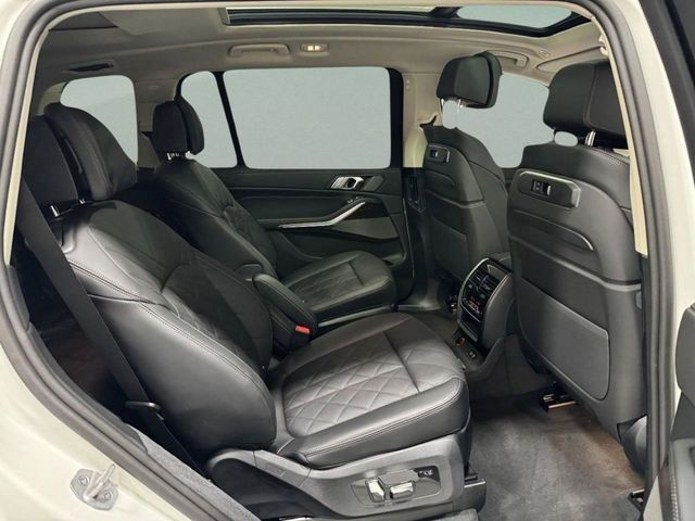2026 BMW X7 40i - Photo 35