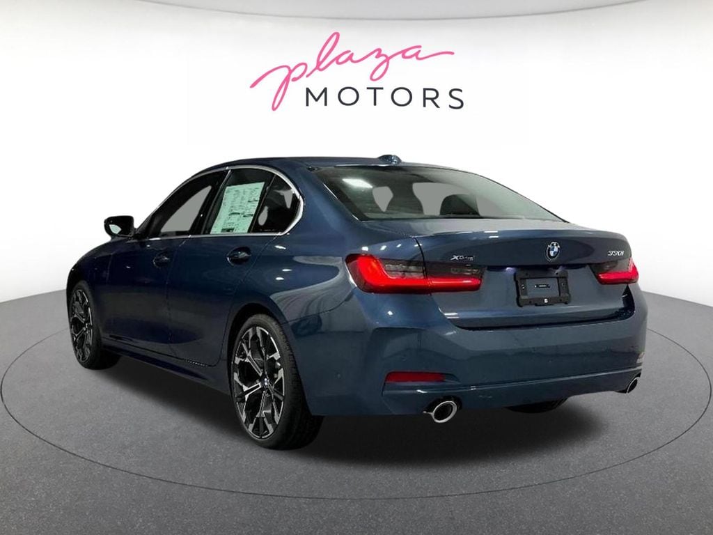 2026 BMW 3 Series 330i - Photo 7
