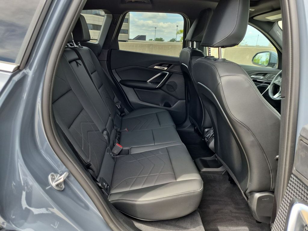 2026 BMW X1 28i - Photo 18