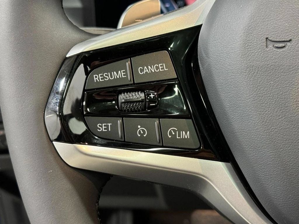 2026 BMW 3 Series 330i - Photo 16