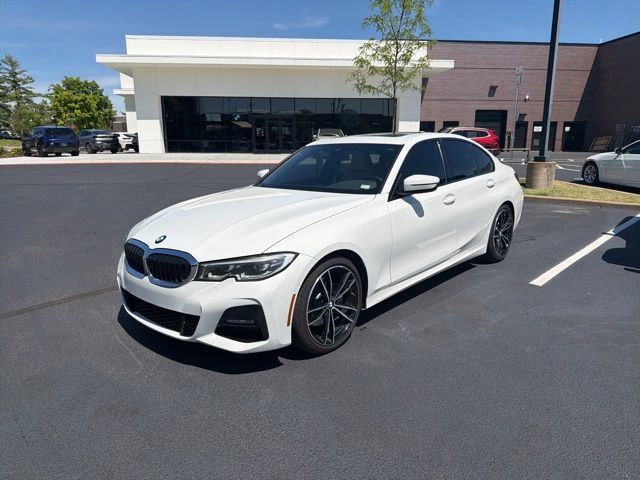 2021 BMW 3 Series 330i xDrive Sedan's photo