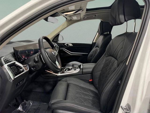 2026 BMW X7 40i - Photo 9