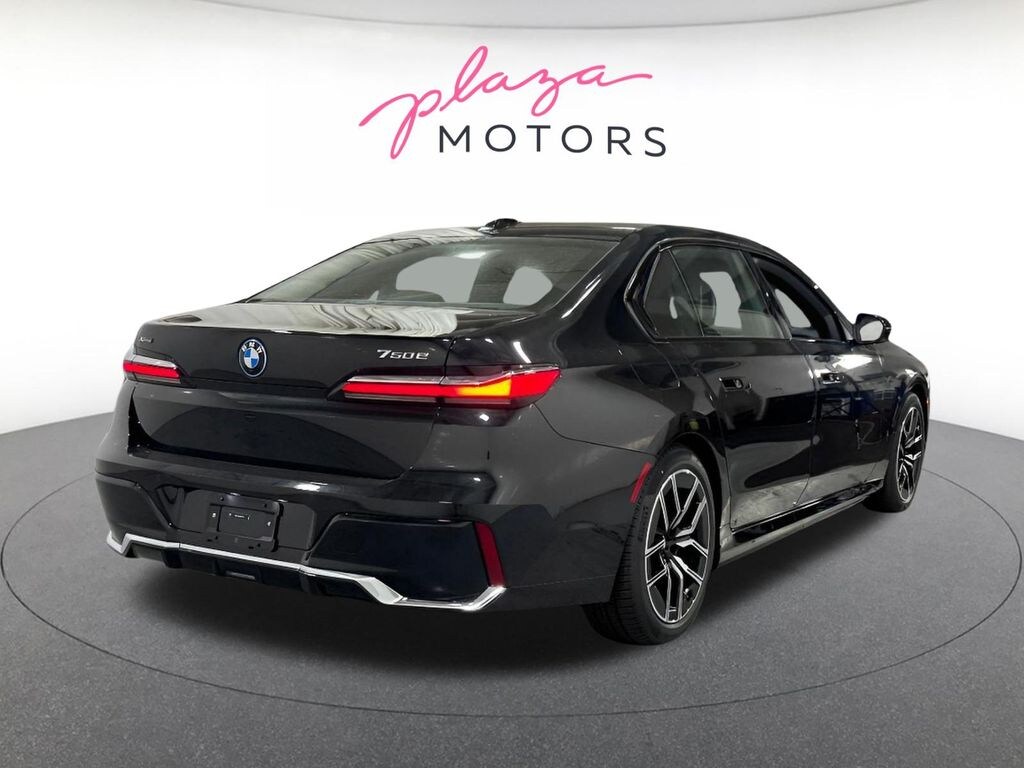 Used 2026 BMW 750e xDrive Sedan