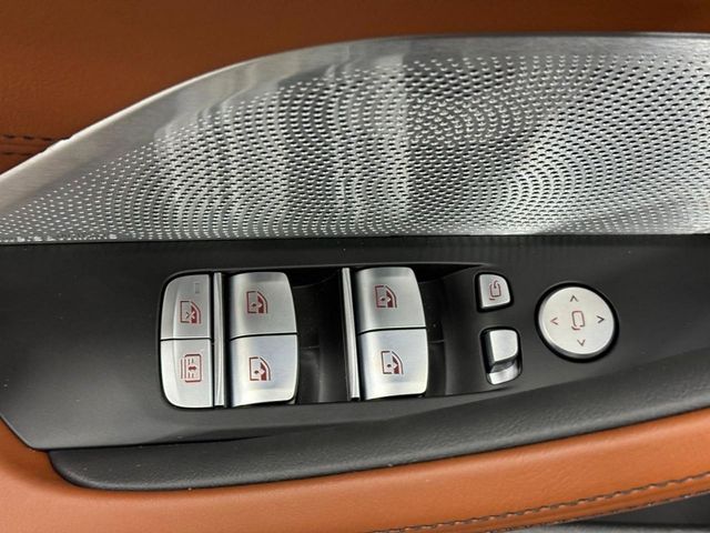 2026 BMW 8 Series 840i - Photo 26