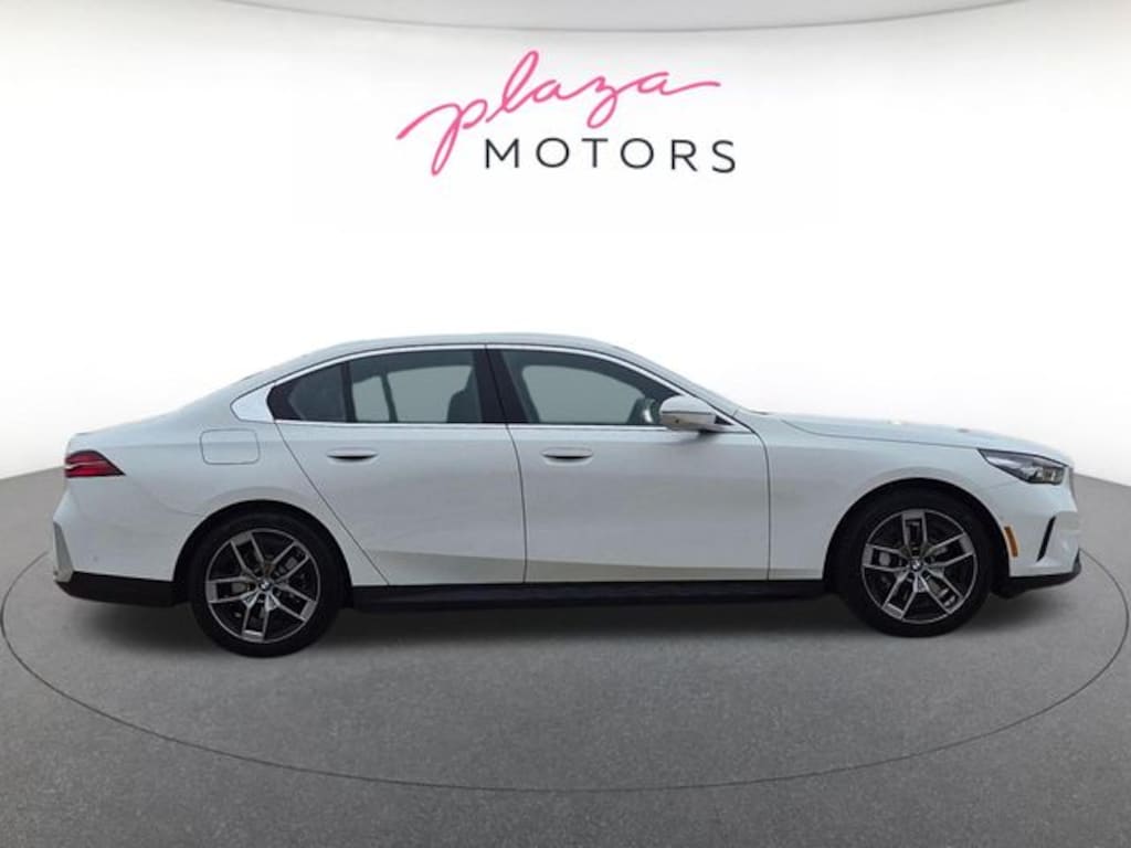 Certified 2026 BMW 530i xDrive Sedan