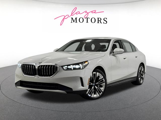 2026 BMW 5 Series 530i xDrive Sedan's photo