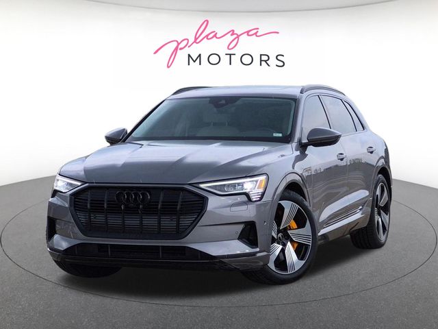 2022 Audi e-tron 95 kWh Premium Plus quattro's photo