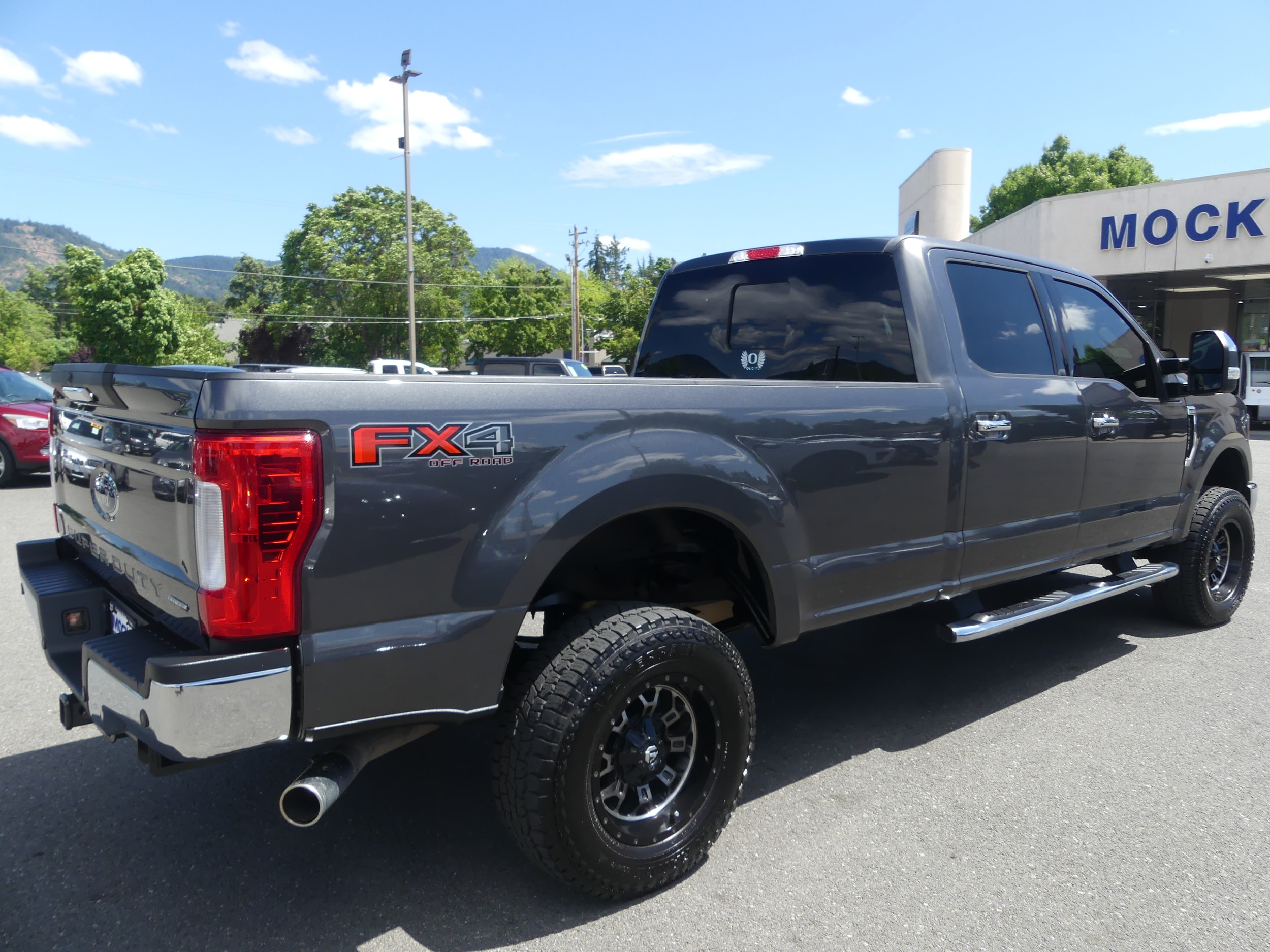 Used 2017 Ford F-350 Super Duty Lariat with VIN 1FT8W3B61HEC90333 for sale in Grants Pass, OR