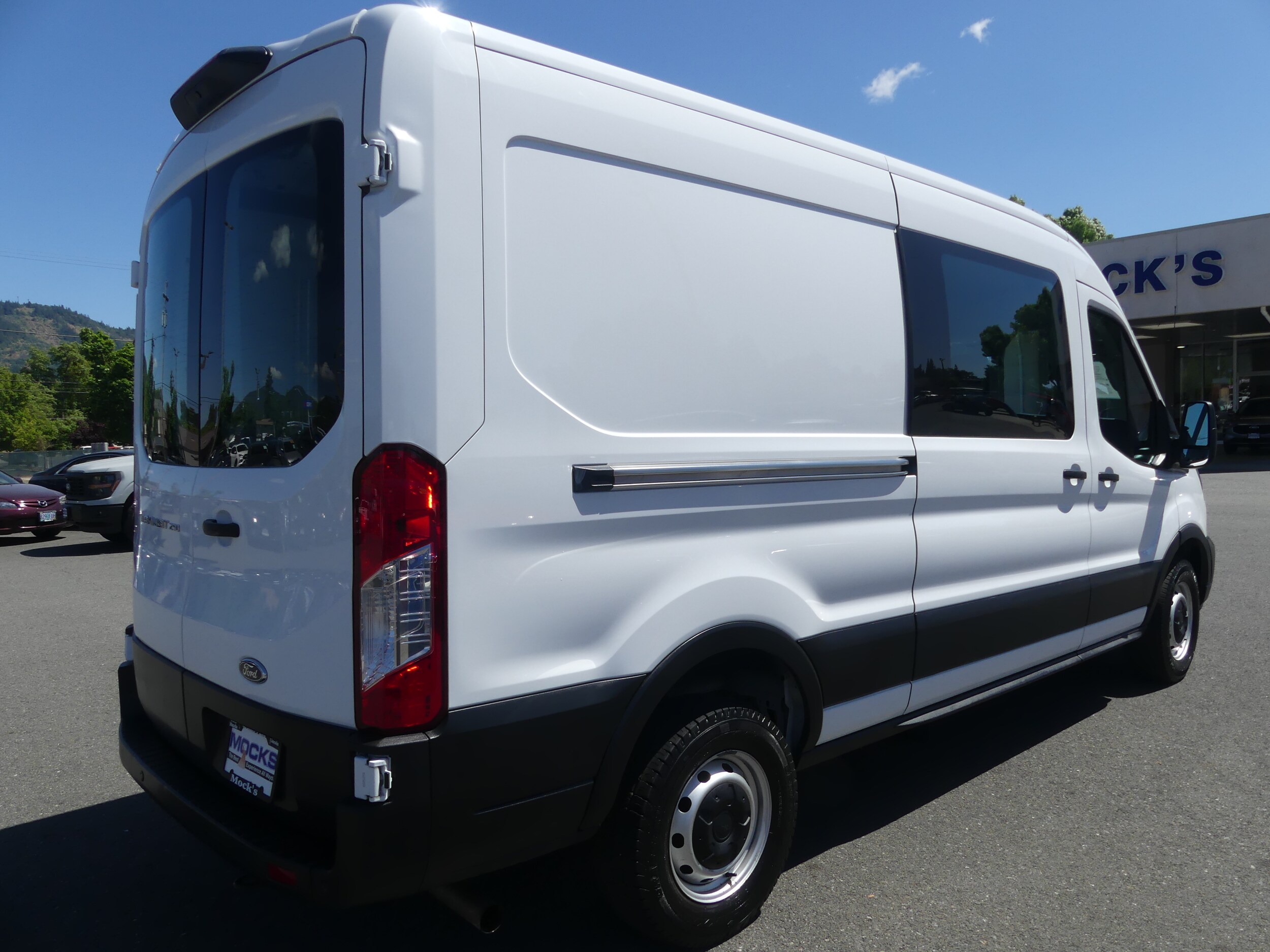 Used 2021 Ford Transit Van Base with VIN 1FTBR1C81MKA60336 for sale in Grants Pass, OR