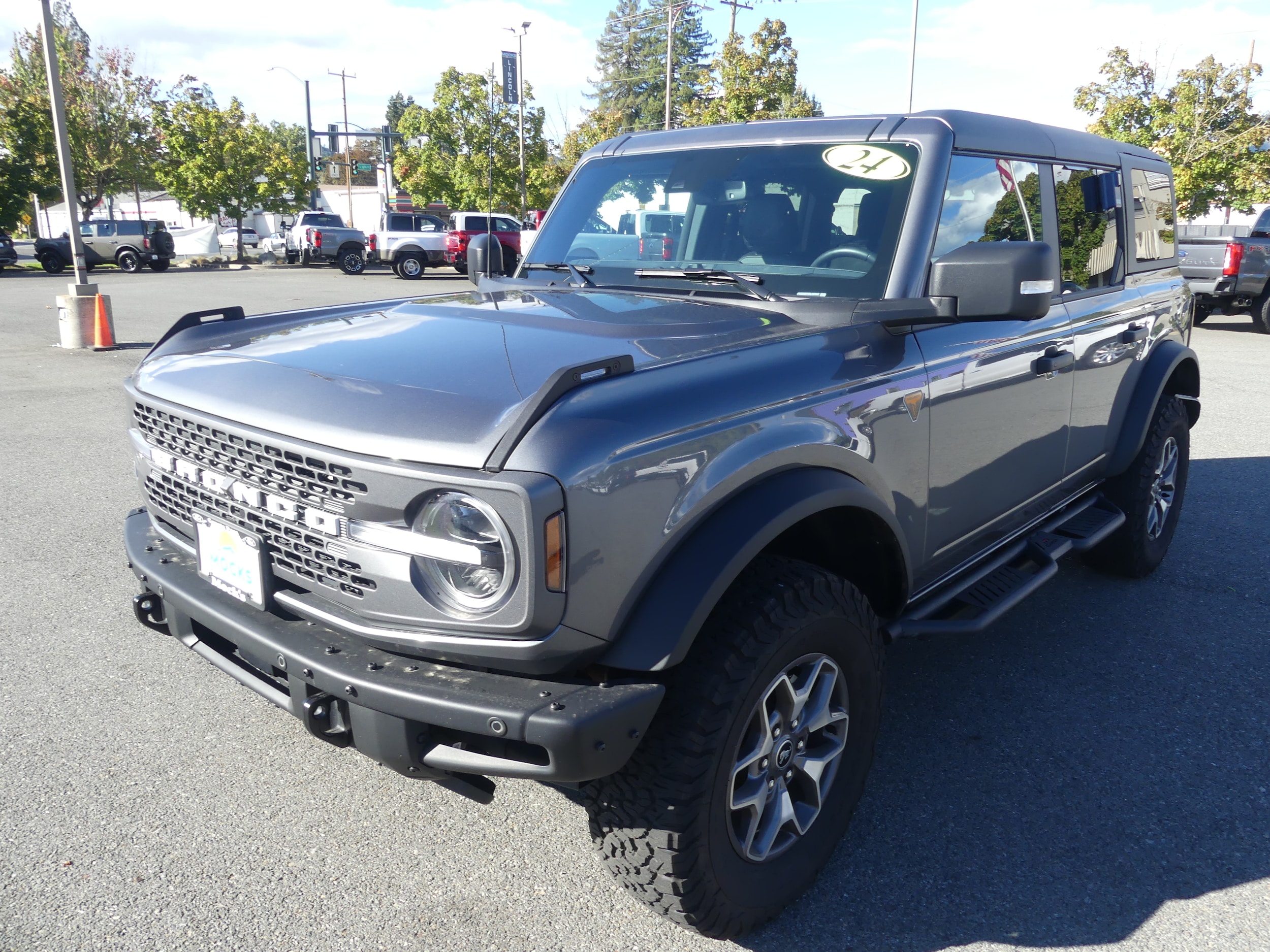 2024 Ford Bronco 4-Door Badlands