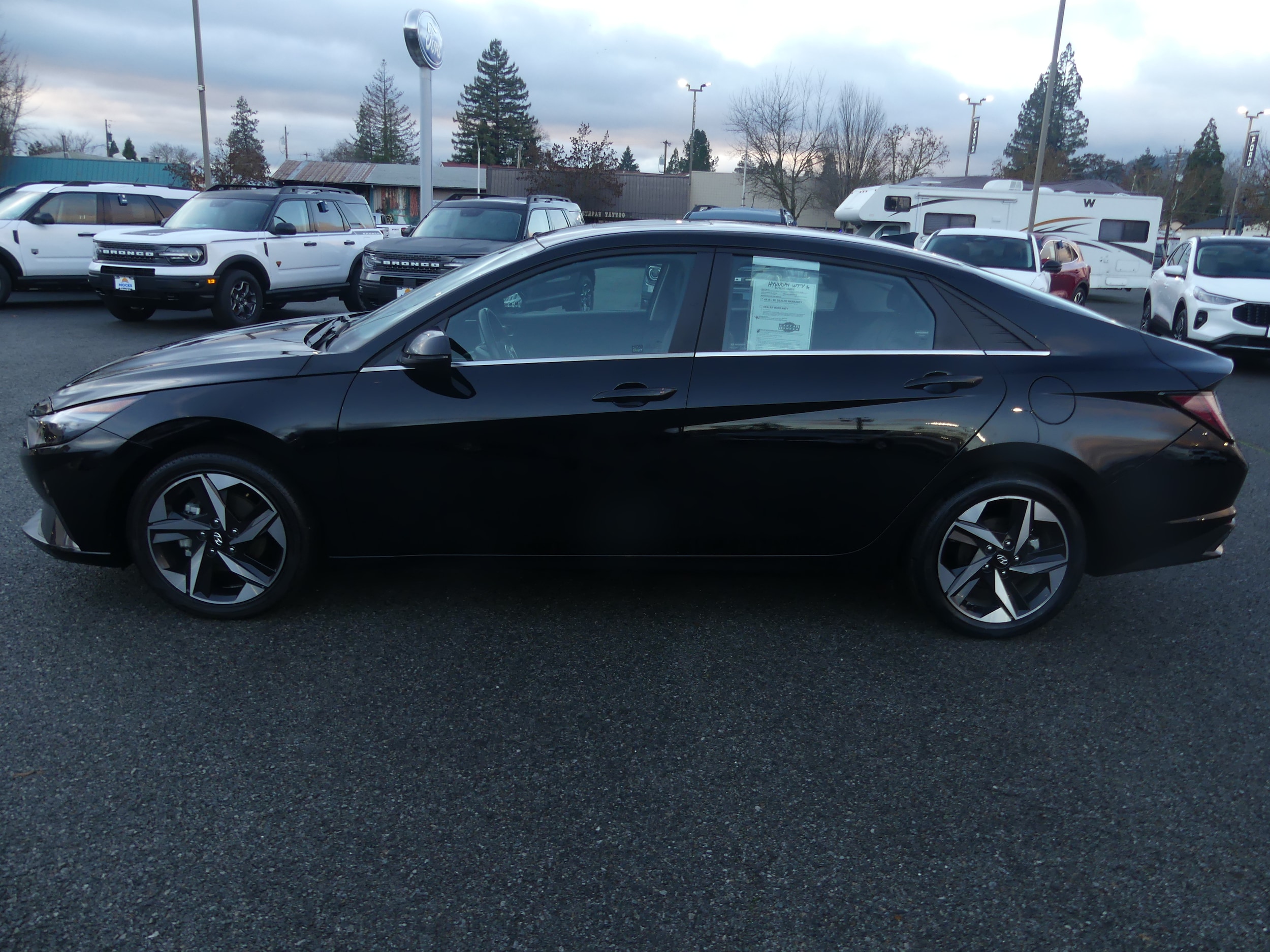 Used 2022 Hyundai Elantra Limited with VIN KMHLN4AJ2NU024549 for sale in Grants Pass, OR