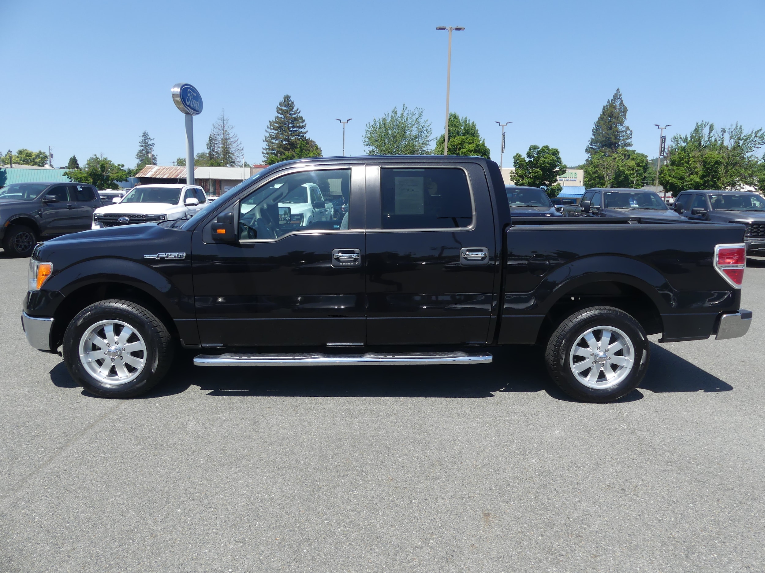 Used 2014 Ford F-150 XLT with VIN 1FTEW1CM4EKE56684 for sale in Grants Pass, OR